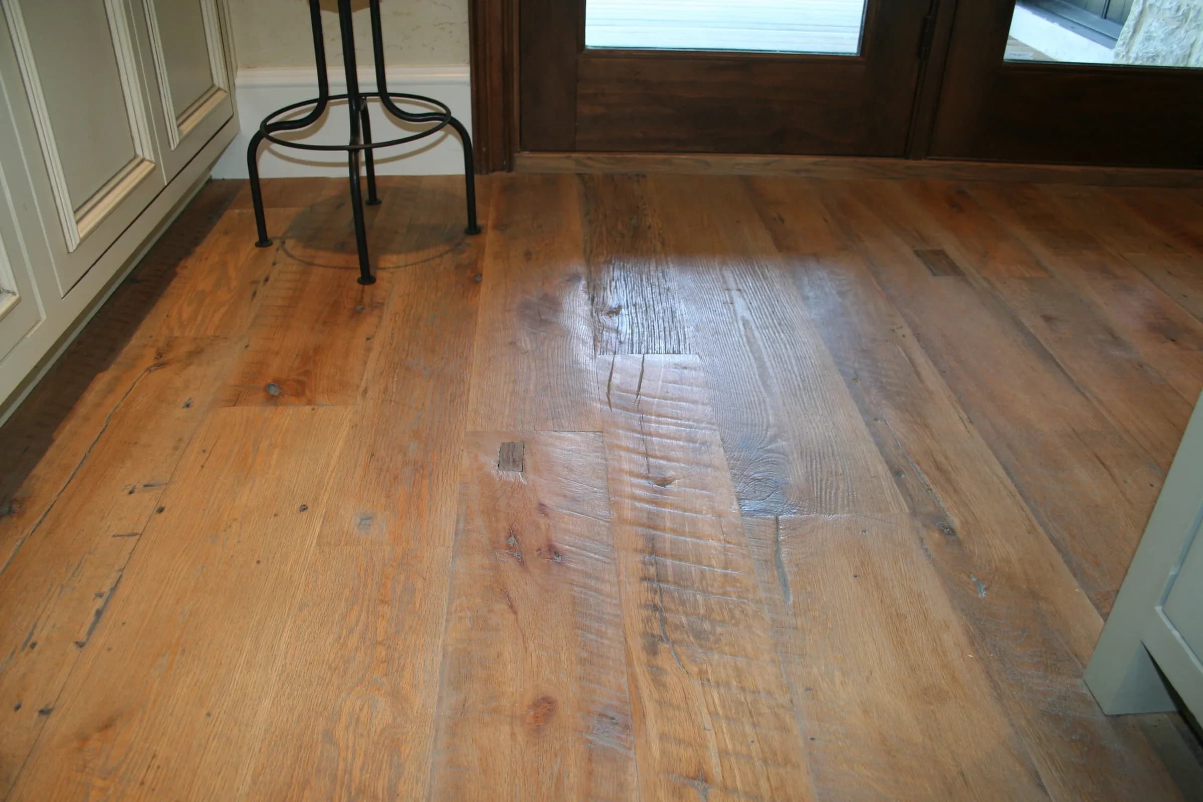 Antique Oak — detail 3
