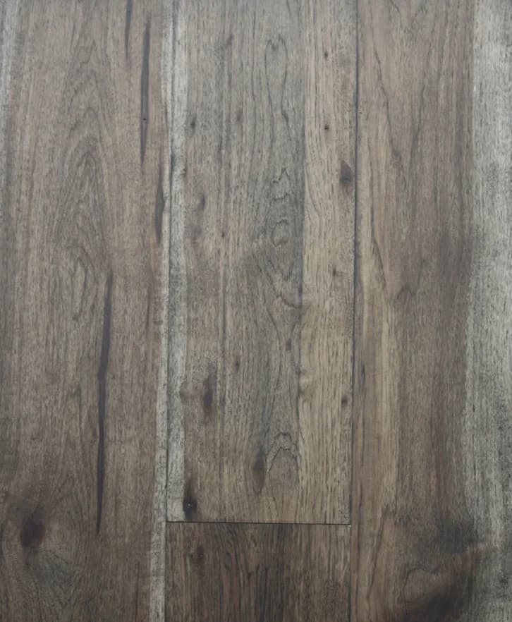 Hickory Charbon Livesawn Hickory flooring — detail